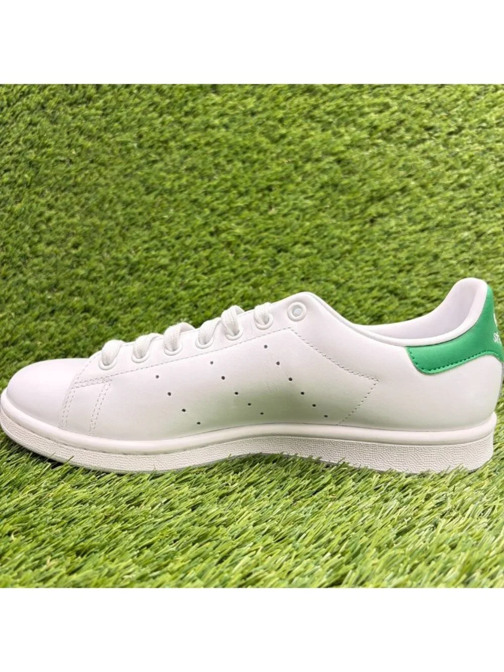 Adidas Originals Stan Smith Mens Size 9.5 White Athletic Leather Shoes Sneakers
